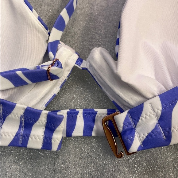 Shade & Shore Swim Top - Picture 6 of 6